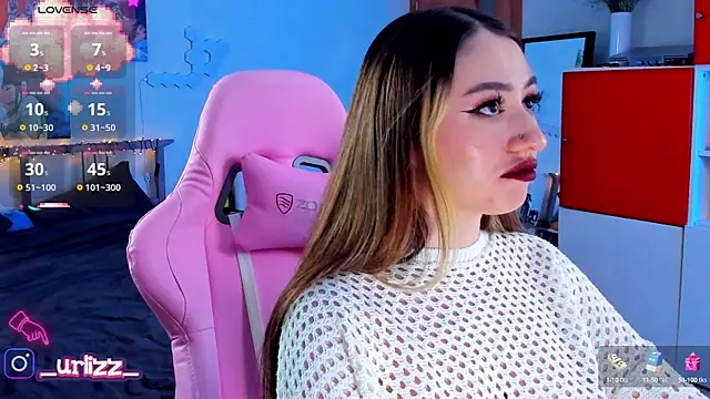 Snapshot of Fiona-Love chatting on 02.05.25 Fiona-Love online show from 02.05.25