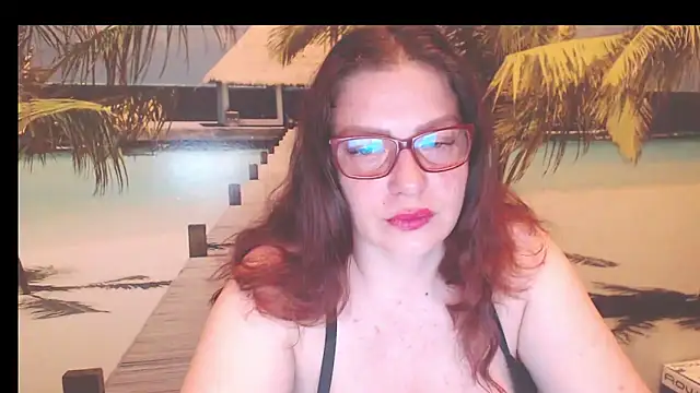 Snapshot of Queen__Natasha chatting on 06.05.26 Queen Natasha online show from 06.05.26