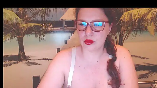Snapshot of Queen__Natasha chatting on 06.17.26 Queen Natasha online show from 06.17.26