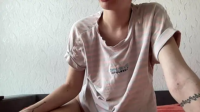 HoneyWiles online show from 07.14.26
