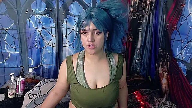 Snapshot of cristina_blu21 chatting on 06.28.26 cristina blu21 online show from 06.28.26