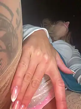 Snapshot of BritneyDimond chatting on 12.30.24 BritneyDimond online show from 12.30.24