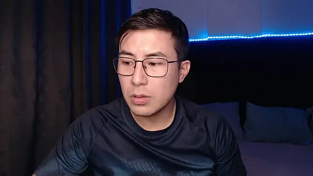 andrewmhilton  online show from 04.04.26