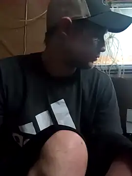 Snapshot of Midwestalpha chatting on 12.31.24 Midwestalpha online show from 12.31.24