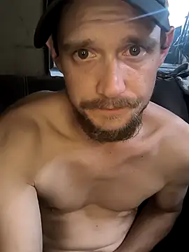 Snapshot of Midwestalpha chatting on 10.03.25 Midwestalpha online show from 10.03.25