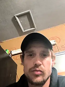 Snapshot of Midwestalpha chatting on 11.26.25 Midwestalpha online show from 11.26.25