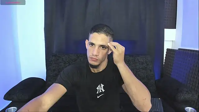 jhonnysnow17 online show from 05.15.26