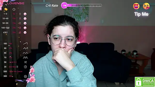 Snapshot of Aminabeatris chatting on 01.25.25 Aminabeatris online show from 01.25.25
