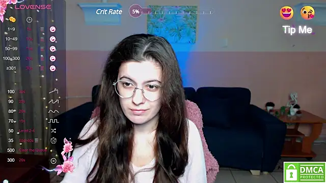 Snapshot of Aminabeatris chatting on 02.13.25 Aminabeatris online show from 02.13.25