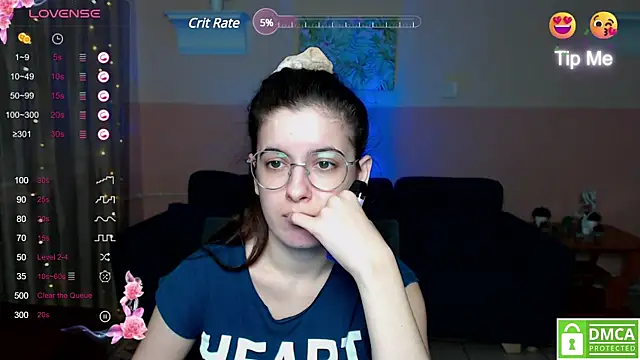 Snapshot of Aminabeatris chatting on 02.17.25 Aminabeatris online show from 02.17.25