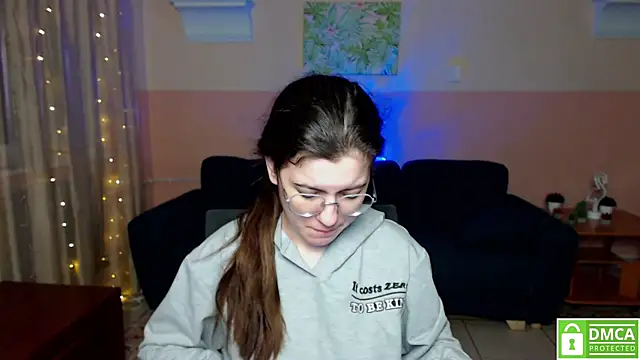 Snapshot of Aminabeatris chatting on 03.12.25 Aminabeatris online show from 03.12.25