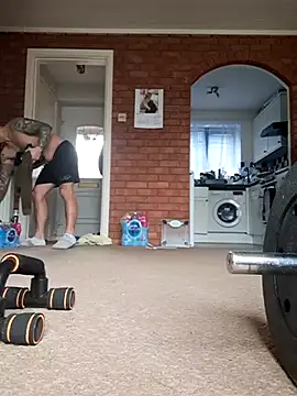 Snapshot of crisconst chatting on 03.22.25 crisconst online show from 03.22.25