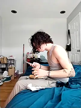 Snapshot of LiverandBrat77 chatting on 02.04.25 LiverandBrat77 online show from 02.04.25