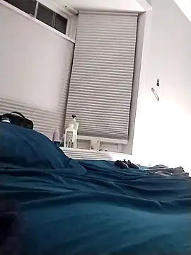 Snapshot of LiverandBrat77 chatting on 02.10.25 LiverandBrat77 online show from 02.10.25