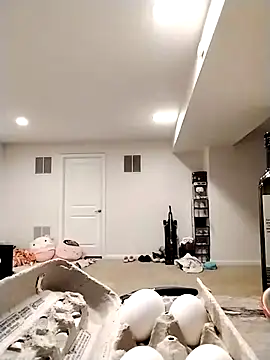 Snapshot of LiverandBrat77 chatting on 10.28.25 LiverandBrat77 online show from 10.28.25