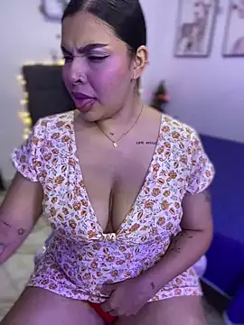 GigiiStone online show from 12.18.24