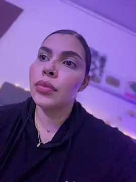 GigiiStone online show from 12.20.24