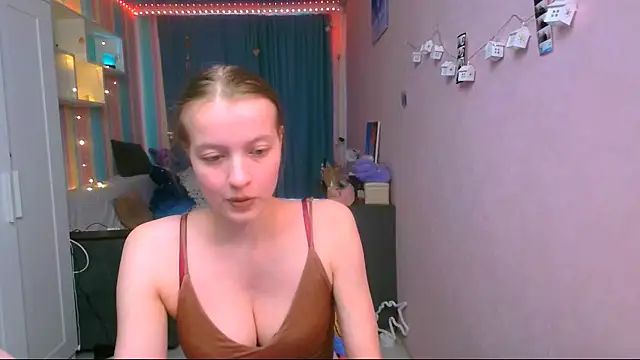   Aphrodita  wow   online show from 02.22.25