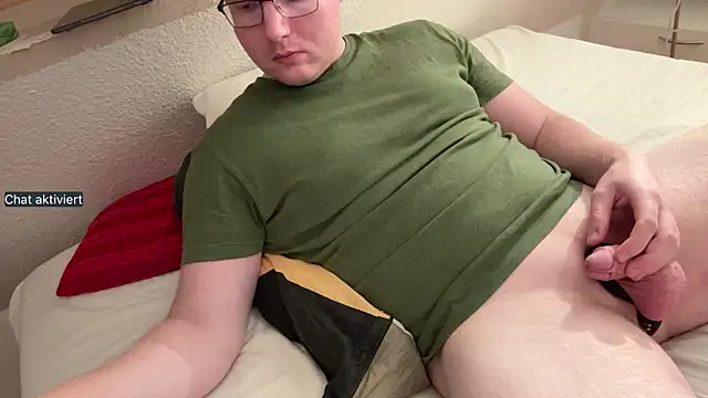 Snapshot of an0nym0us_us3r chatting on 09.14.25 an0nym0us us3r online show from 09.14.25