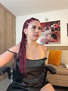 zafiro mo0n online show from 02.21.25