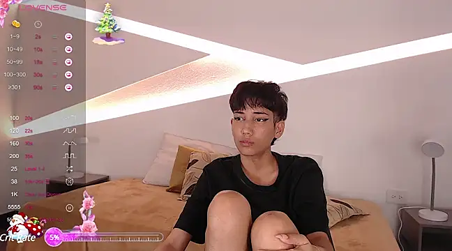 hot little bunny online show from 01.22.25