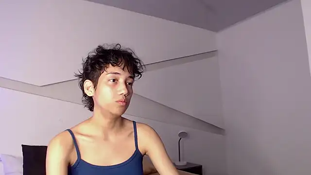 hot little bunny online show from 03.09.25