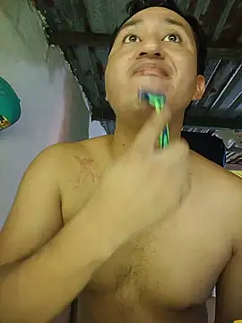Snapshot of Damazo chatting on 06.19.26 Damazo online show from 06.19.26