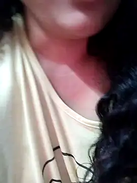 Snapshot of Doll_Nepali chatting on 12.28.24 Doll Nepali online show from 12.28.24