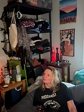 Snapshot of Terrafirma chatting on 12.14.25 Terrafirma online show from 12.14.25