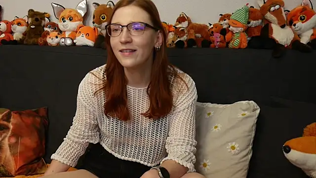Snapshot of FinaFoxy chatting on 06.17.26 FinaFoxy online show from 06.17.26