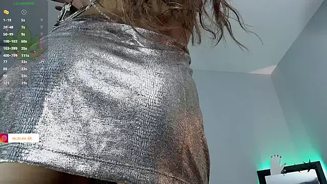 Snapshot of VickyJackson_ chatting on 01.17.25 VickyJackson  online show from 01.17.25
