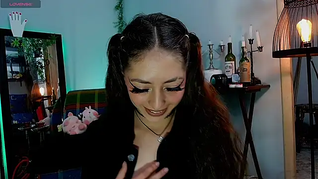 Snapshot of VickyJackson_ chatting on 01.30.25 VickyJackson  online show from 01.30.25