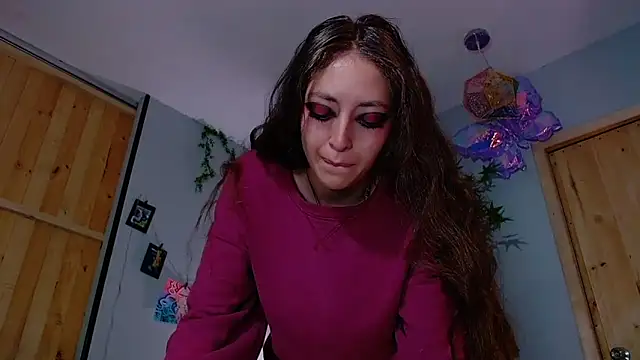 Snapshot of VickyJackson_ chatting on 09.18.25 VickyJackson  online show from 09.18.25