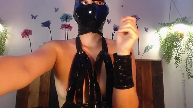 DaMikaela  online show from 01.23.25