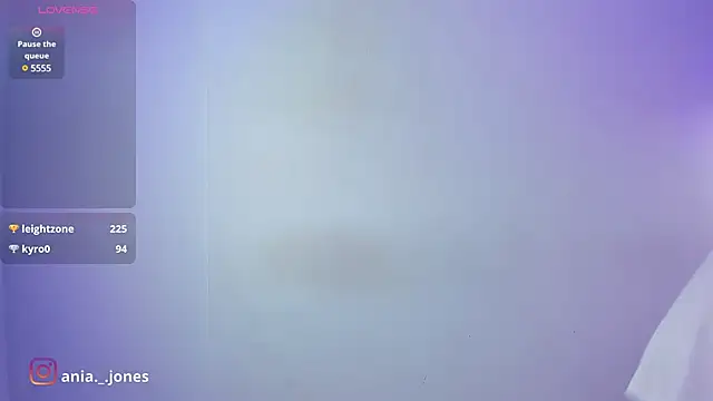 Snapshot of Ania_jones chatting on 12.23.24 Ania jones online show from 12.23.24