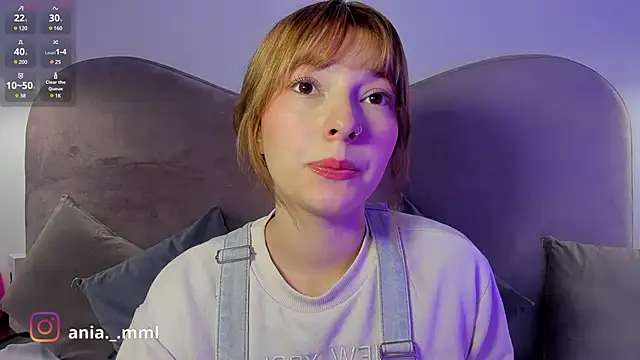 Snapshot of Ania_jones chatting on 01.14.25 Ania jones online show from 01.14.25