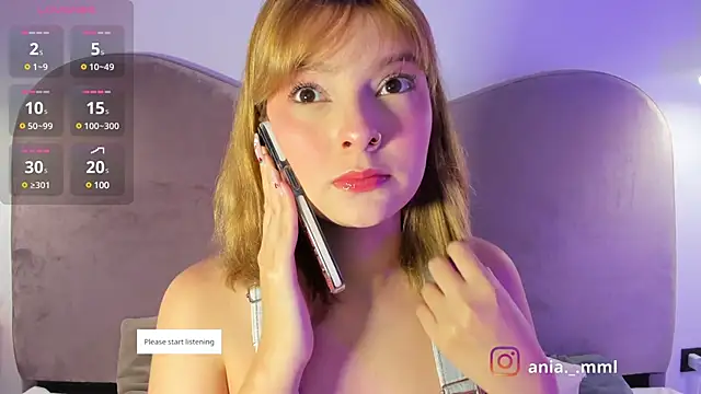 Snapshot of Ania_jones chatting on 03.01.25 Ania jones online show from 03.01.25