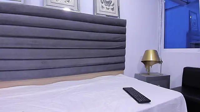 MarieKoster online show from 02.18.26