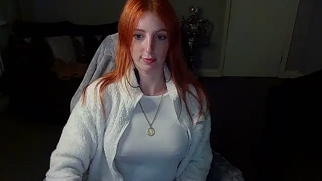 Snapshot of Red_firesquirt chatting on 01.08.25 Red firesquirt online show from 01.08.25