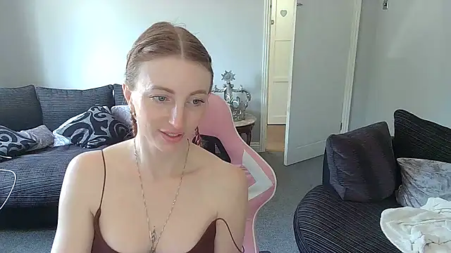 Snapshot of Red_firesquirt chatting on 04.29.26 Red firesquirt online show from 04.29.26