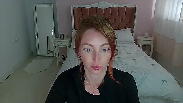 Snapshot of Red_firesquirt chatting on 07.14.26 Red firesquirt online show from 07.14.26