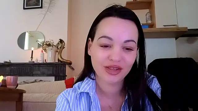 Snapshot of Lilie_romeo chatting on 02.27.25 Lilie romeo online show from 02.27.25