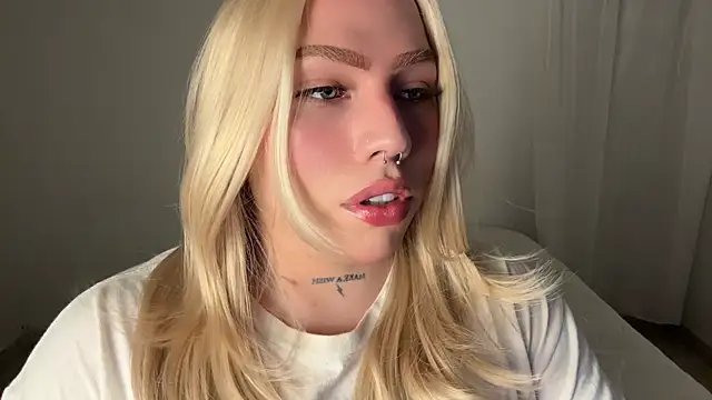 IsabellaFigueredo   online show from 03.03.26