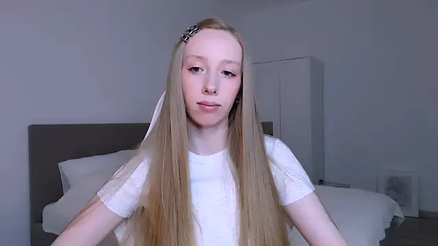 Luna insniity online show from 02.25.26