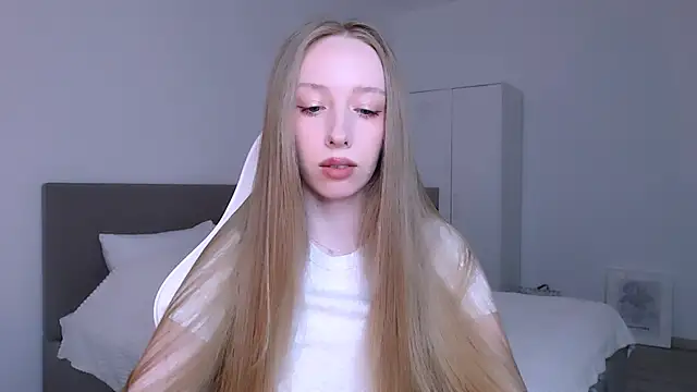 Luna insniity online show from 03.18.26