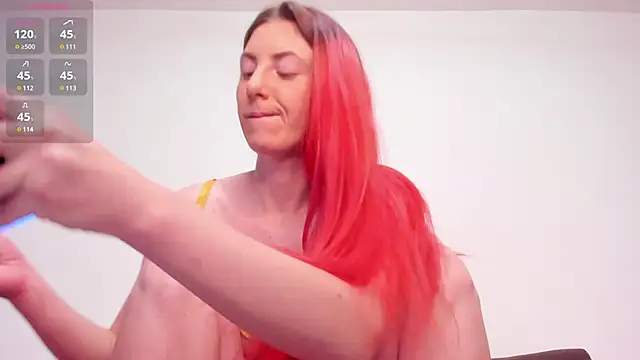 Snapshot of baby_ivy chatting on 12.10.24 baby ivy online show from 12.10.24