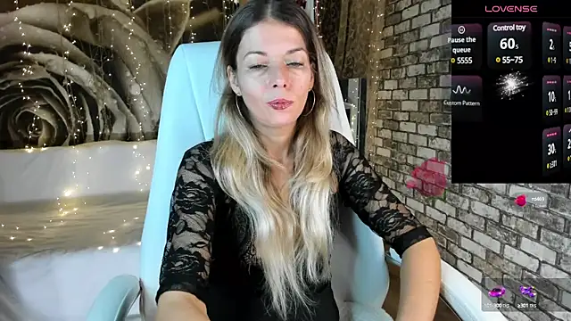 Snapshot of Eva_Melow chatting on 01.11.25 Eva Melow online show from 01.11.25