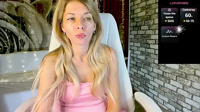Snapshot of Eva_Melow chatting on 02.27.25 Eva Melow online show from 02.27.25
