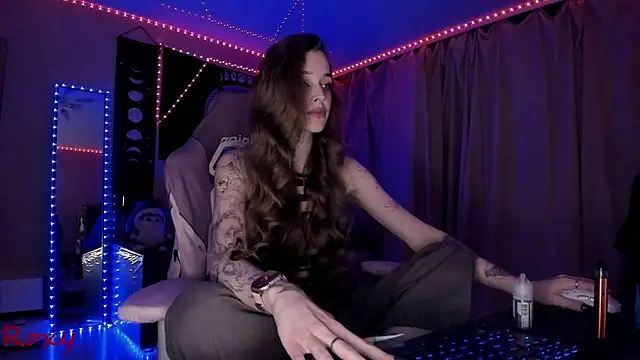 Snapshot of wet_dream_ chatting on 05.15.26 wet dream online show from 05.15.26