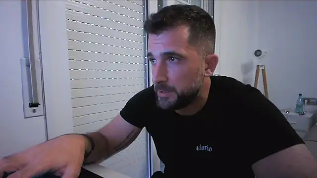 Snapshot of alex877x chatting on 07.22.26 alex877x online show from 07.22.26